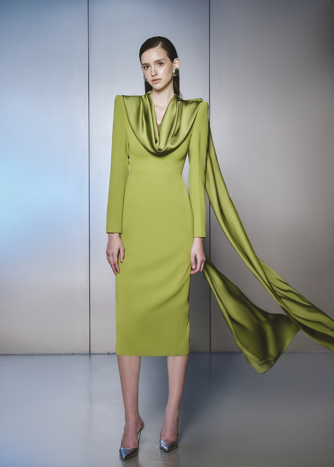FRONT DRESS