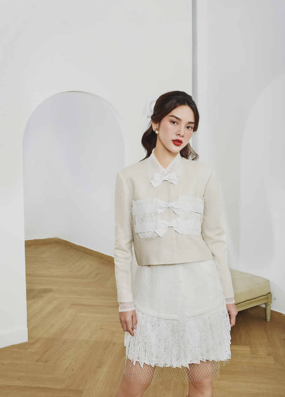 WHITE GARDEN SKIRT