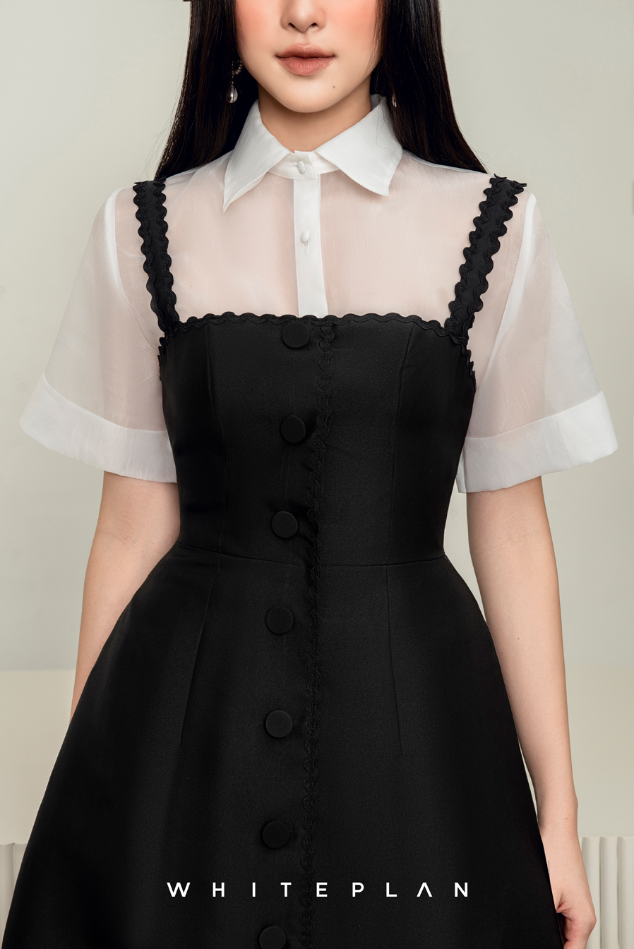 CLASSIC BLOUSE