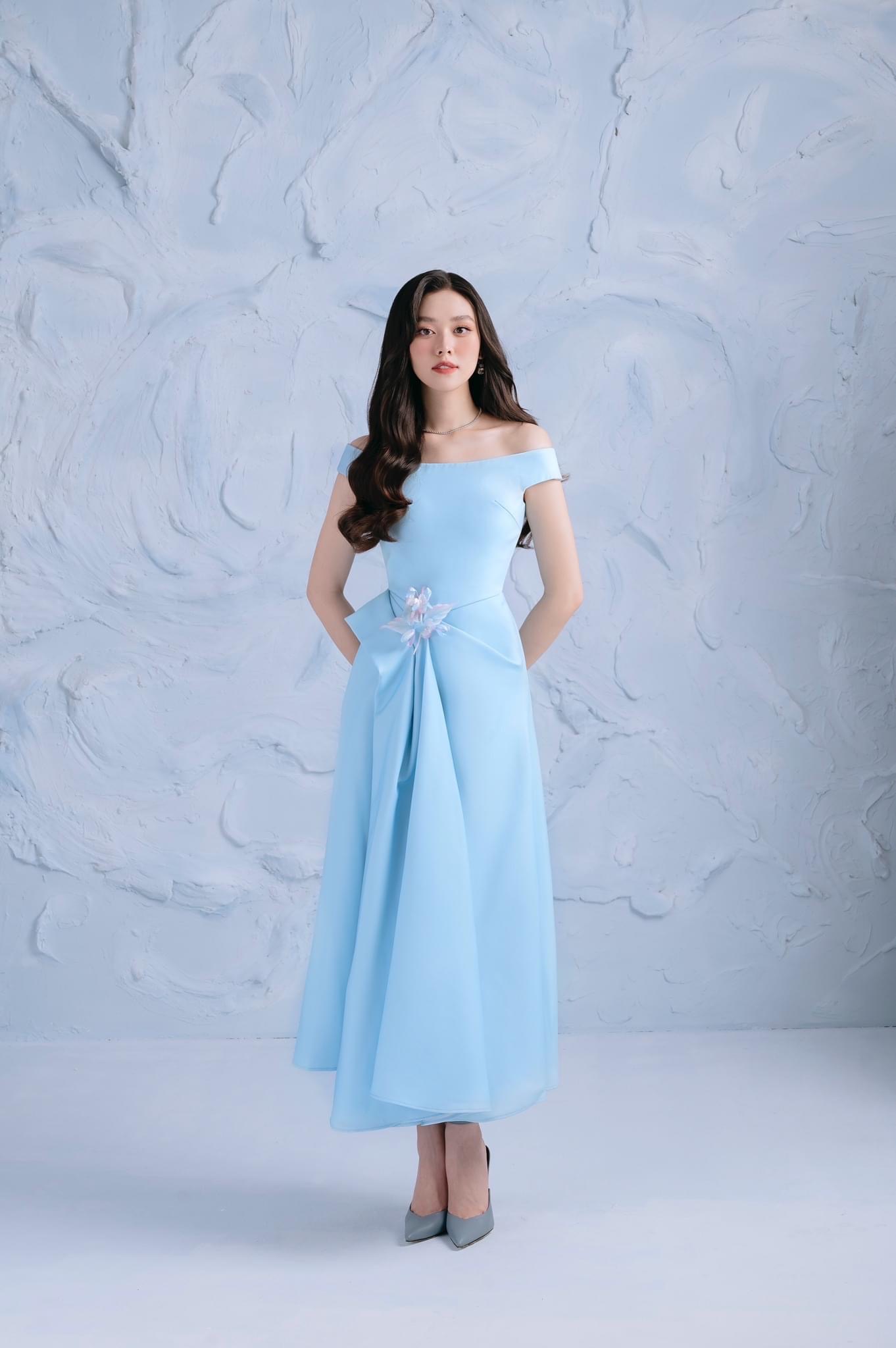 WETTY DRESS